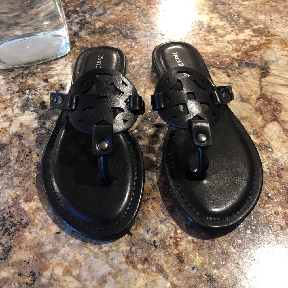Black Sandals Size 7